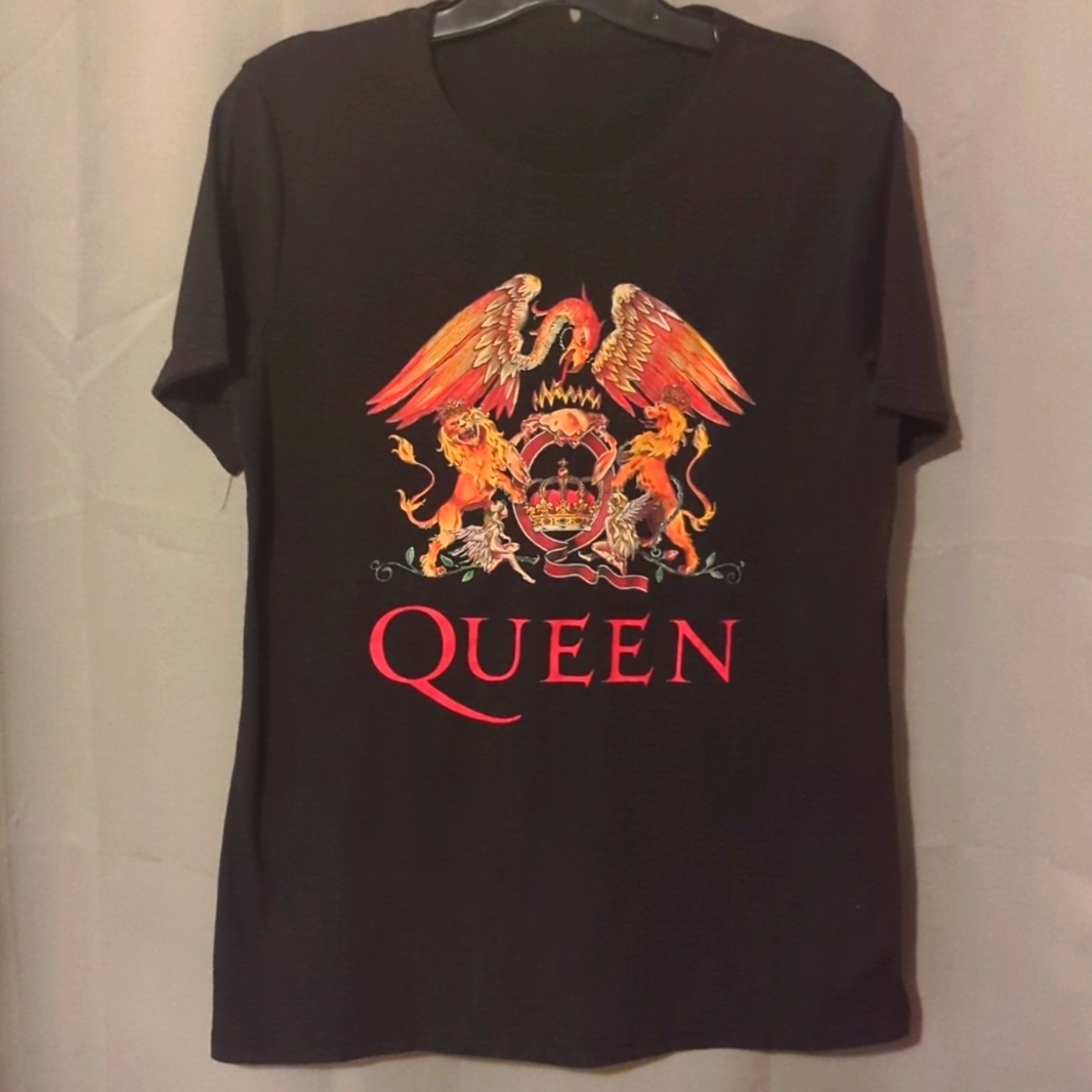 Queen graphic tee NWT - Picture 5 of 8